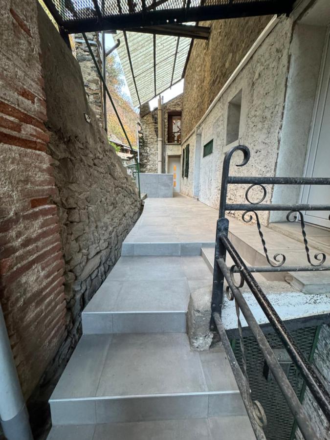 Charmant Grand Appartement Serdinya 外观 照片