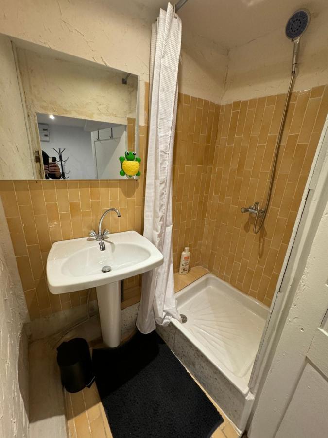 Charmant Grand Appartement Serdinya 外观 照片